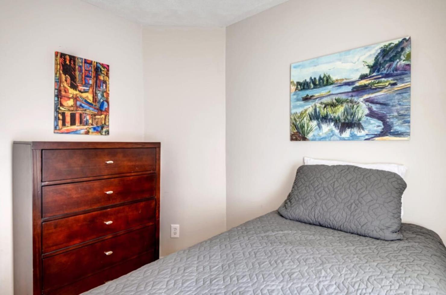 Spacious In North End